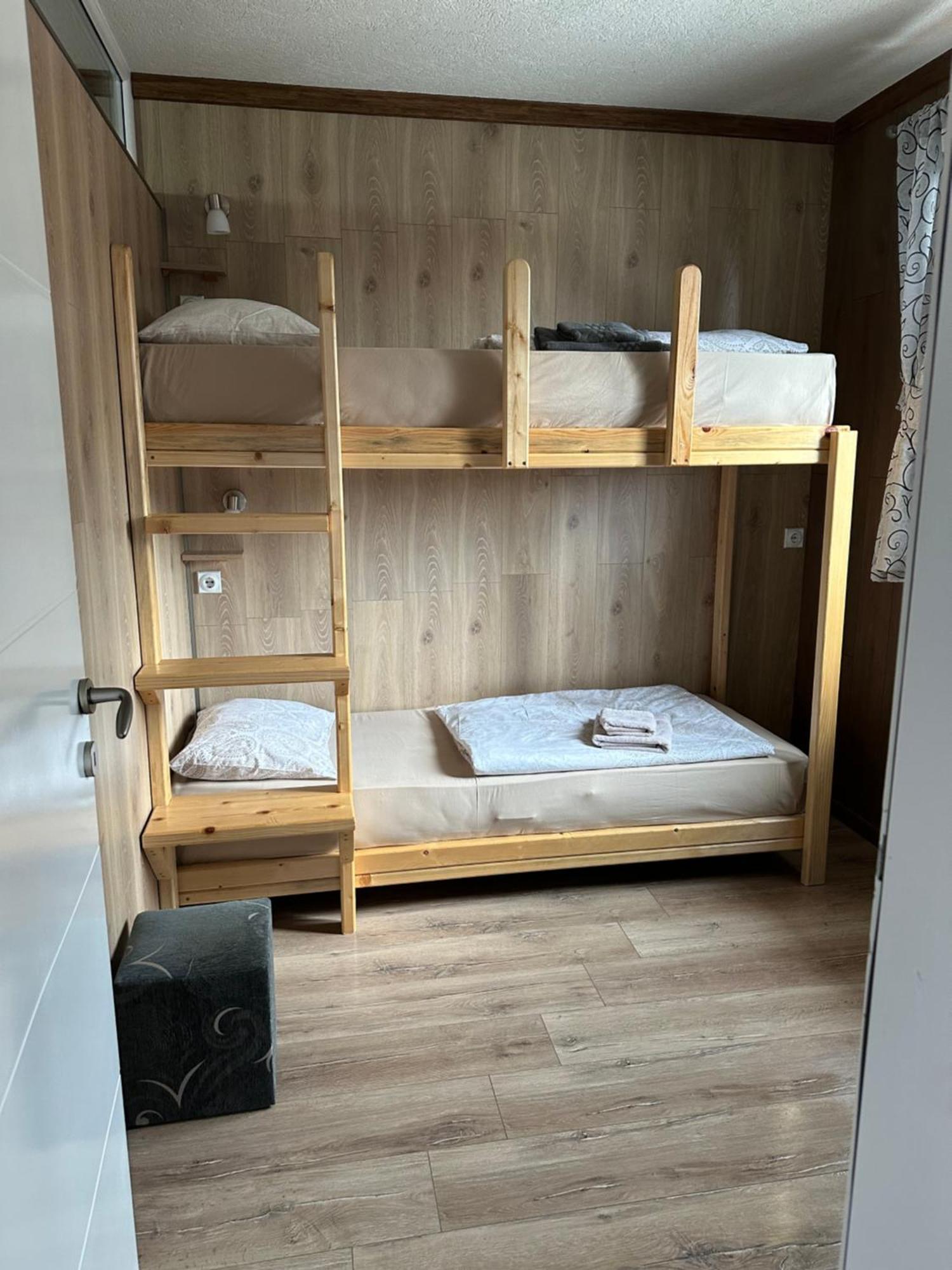 Apartments Park 2016 Surdulica Ngoại thất bức ảnh